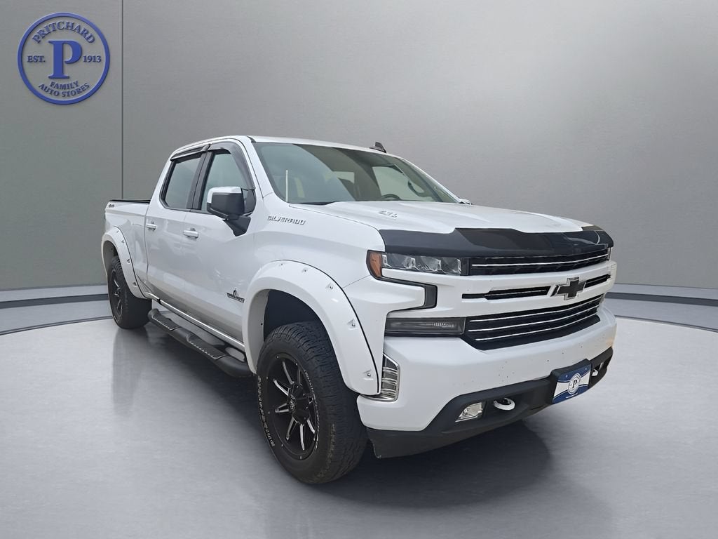 2019 Chevrolet Silverado 1500 RST in Summit White — front three-quarter view