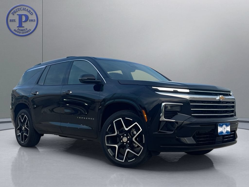 2026 Chevrolet Traverse High Country in Mosaic Black Metallic — front three-quarter view