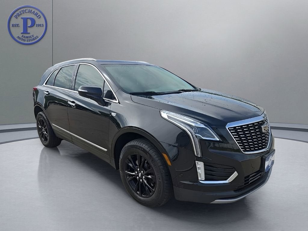 2022 Cadillac XT5 Premium Luxury in Stellar Black Metallic — front three-quarter view