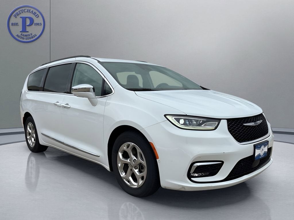 2022 Chrysler Pacifica Limited in White — front three-quarter view